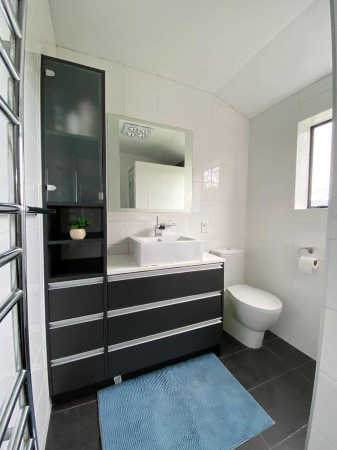 Unique Equestrian Lifestyle Bed & Breakfast Tamahere Exterior foto