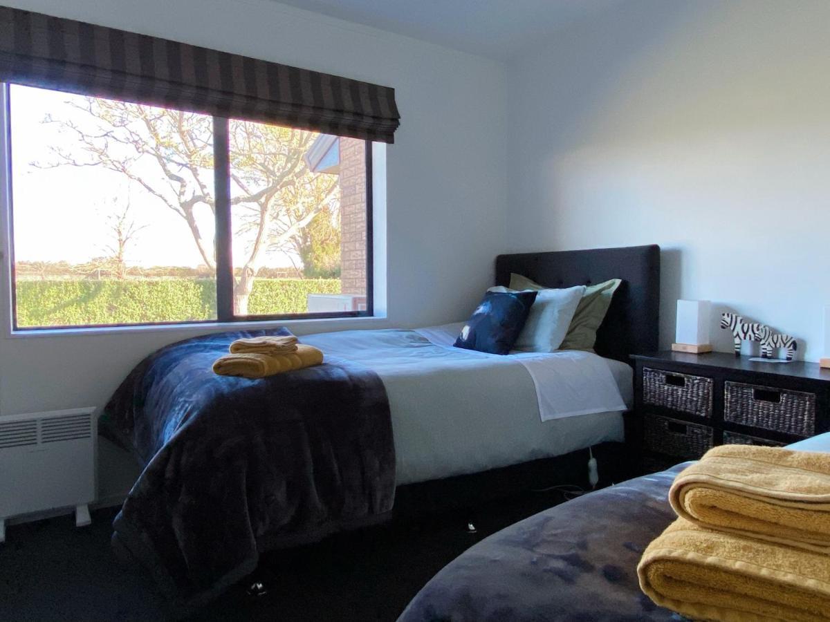 Unique Equestrian Lifestyle Bed & Breakfast Tamahere Exterior foto