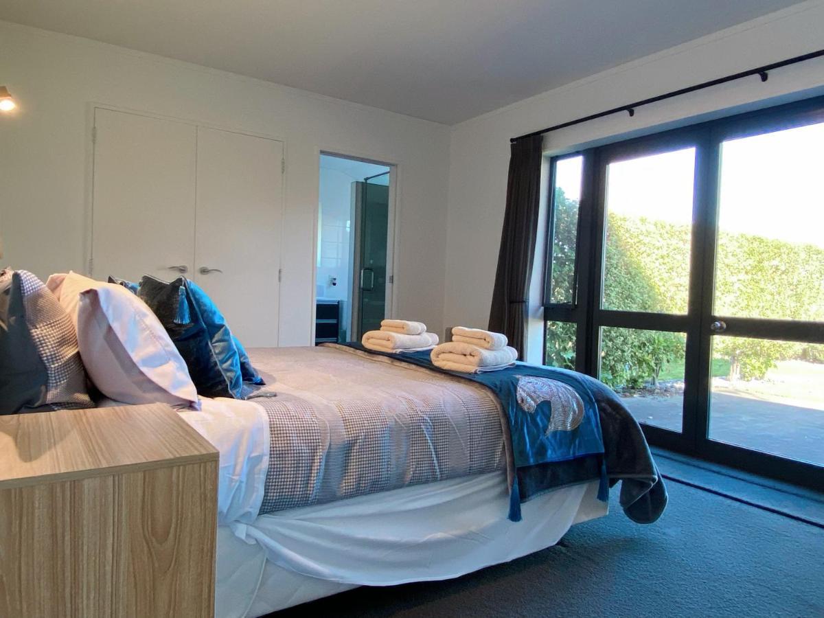 Unique Equestrian Lifestyle Bed & Breakfast Tamahere Exterior foto